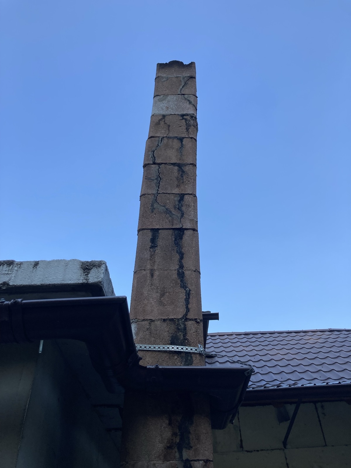 Coșul, de jos